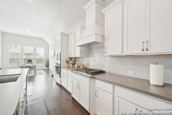 Dining room, Interior, Kitchen, Recessed Lighting, Wood Texture Flooring