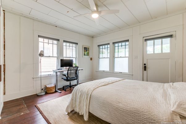 Bedroom, Home Office, Interior, Wood Texture Flooring