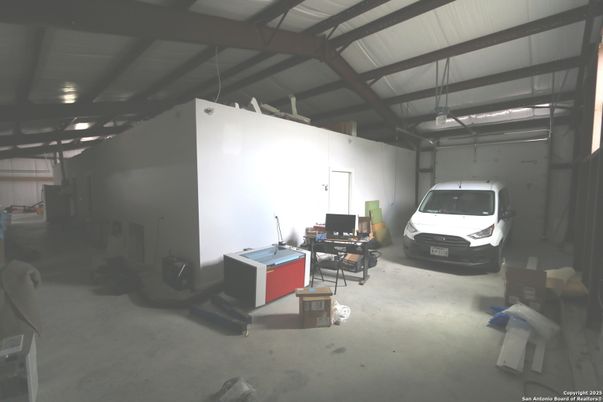 Garage, Interior