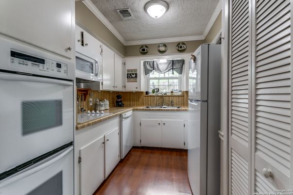 Interior, Kitchen, Wood Texture Flooring