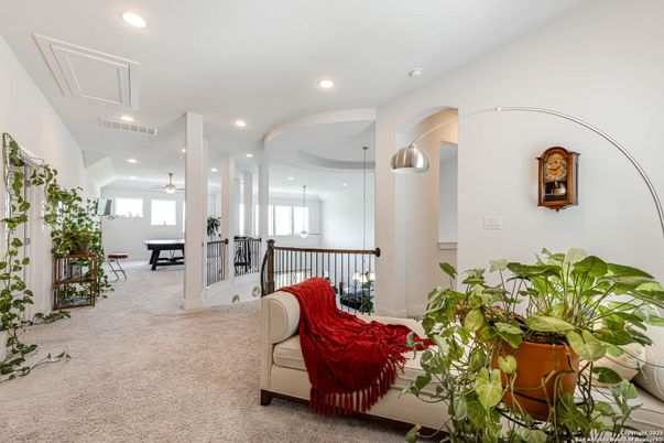Dining room, Interior, Living room, Pendant Lights, Recessed Lighting