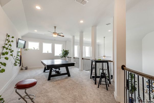 Game Room, Interior, Recessed Lighting