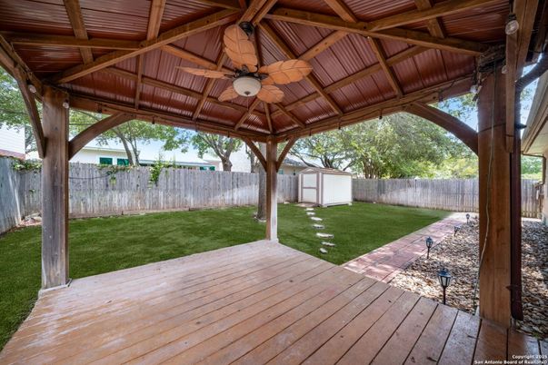 Backyard, Exterior