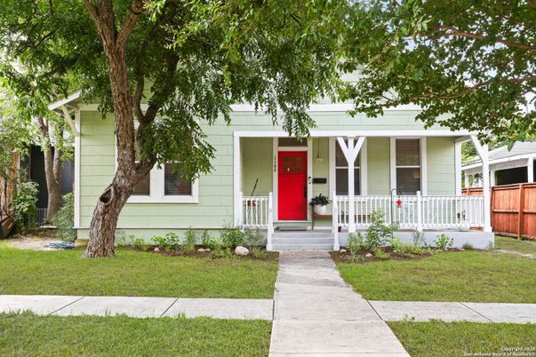 Exterior, Facade, None