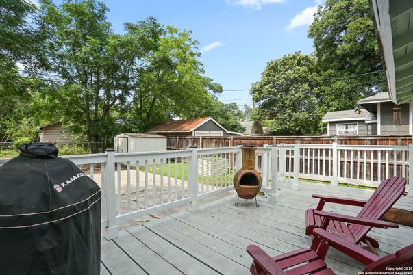 Backyard, Exterior