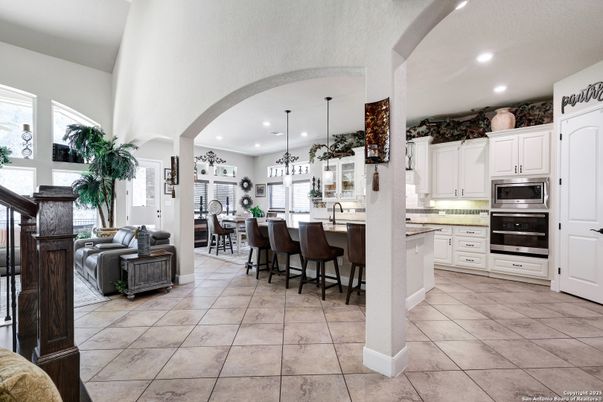 Dining room, Interior, Kitchen, Living room, Pendant Lights, Recessed Lighting, Stainless Steel Appliances