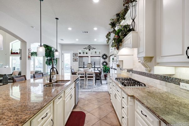 Dining room, Interior, Kitchen, Pendant Lights, Recessed Lighting
