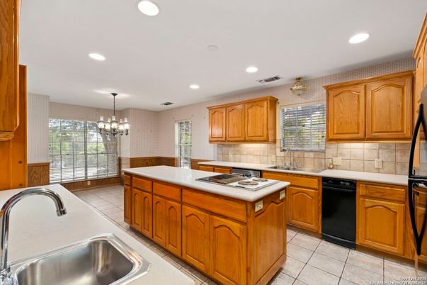 Chandelier, Interior, Kitchen, Recessed Lighting