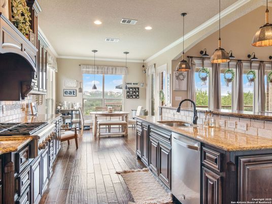 Dining room, Interior, Kitchen, Pendant Lights, Recessed Lighting, Wood Texture Flooring