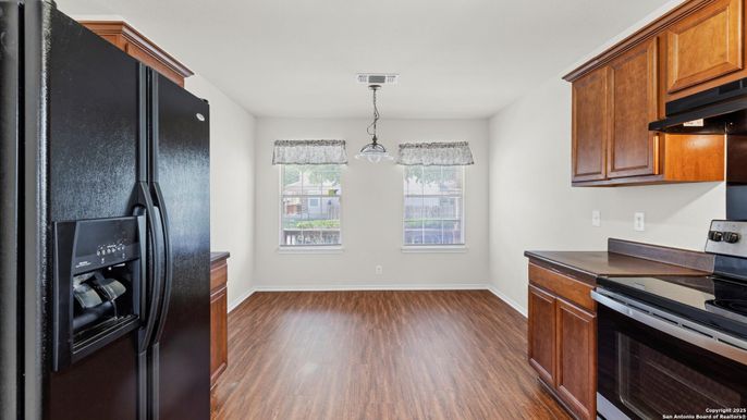 Interior, Kitchen, Pendant Lights, Wood Texture Flooring
