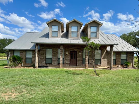 Exterior, Facade, Brick Facade, Ranch