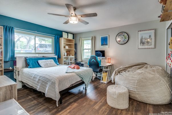 Bedroom, Home Office, Interior, Wood Texture Flooring
