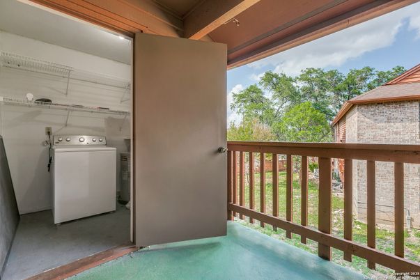 Exterior, Utility Closets, Washer