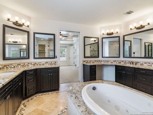 Bathroom, Dual Sink Vanities, Interior