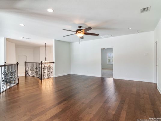 Empty room, Interior, Pendant Lights, Recessed Lighting, Wood Texture Flooring