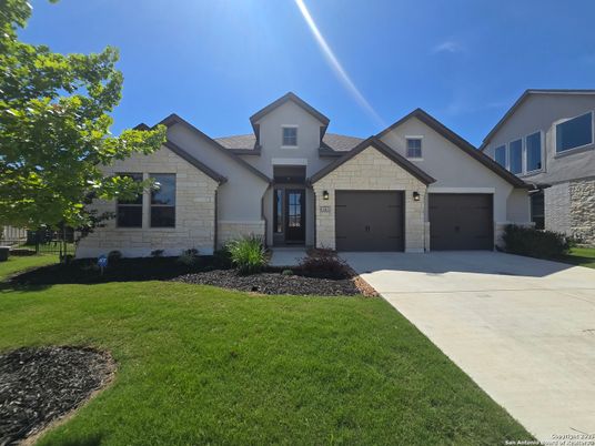 Attached, Exterior, Facade, Farmhouse