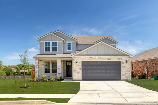 Attached, Exterior, Facade, Farmhouse