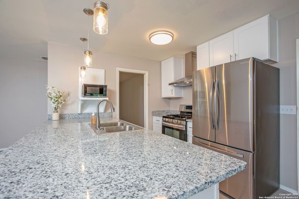 Interior, Kitchen, Pendant Lights, Stainless Steel Appliances