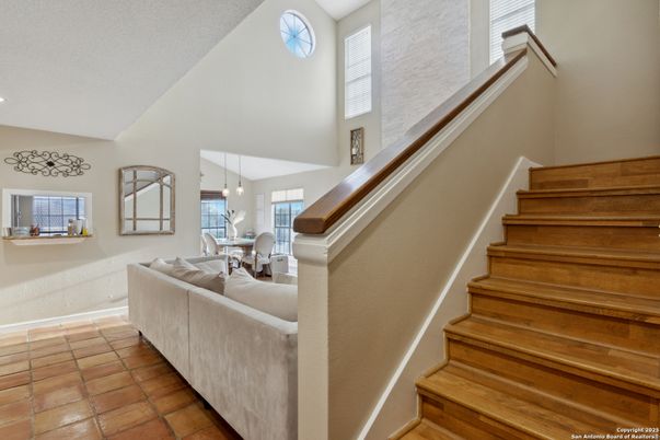 Dining room, Interior, Living room, Pendant Lights, Recessed Lighting