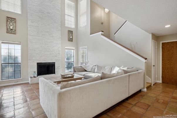 Fireplace, Interior, Living room, Recessed Lighting