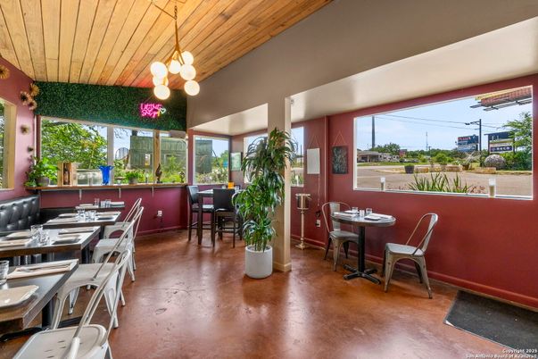 Dining room, Interior, Pendant Lights, Wooden Ceilings