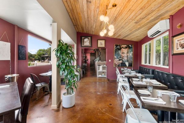 Dining room, Interior, Pendant Lights, Wooden Ceilings