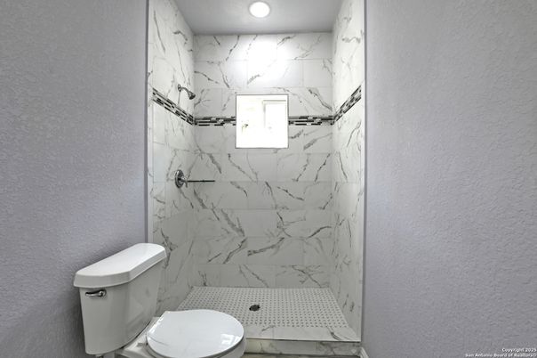 Bathroom, Interior, Marble Walls, Recessed Lighting