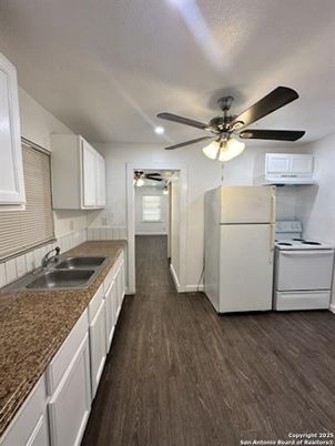 Interior, Kitchen, Wood Texture Flooring