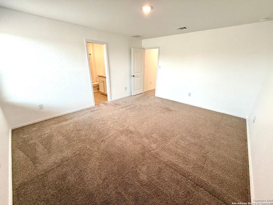Bathroom, Empty room, Interior, Recessed Lighting