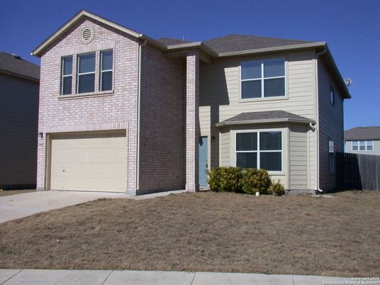 Attached, Exterior, Facade, Brick Traditional