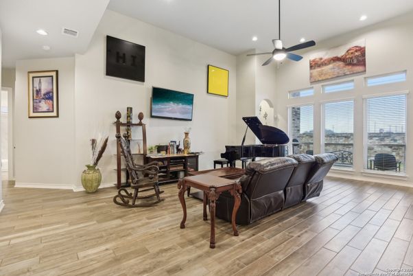 Interior, Piano, Recessed Lighting, Wood Texture Flooring