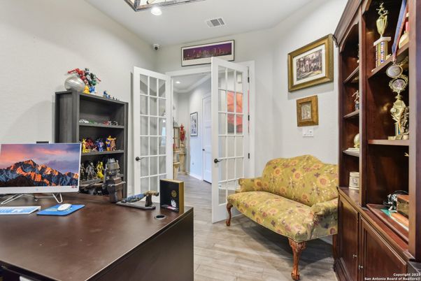 Home Office, Interior, Recessed Lighting, Wood Texture Flooring