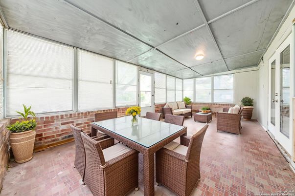 Dining room, Interior, Sun Room