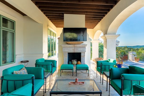 Exterior, Fireplace