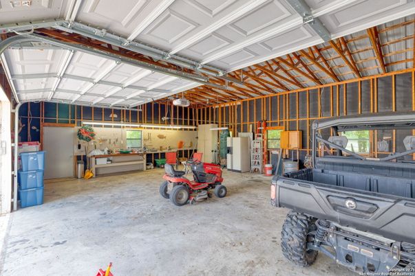 Garage, Interior