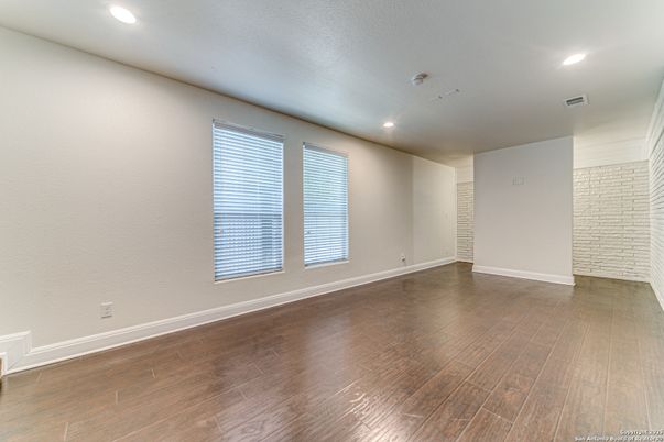 Empty room, Interior, Recessed Lighting, Wood Texture Flooring