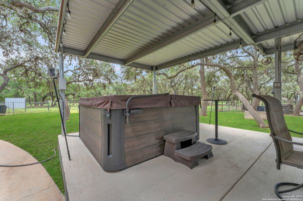 Exterior, Hot Tub