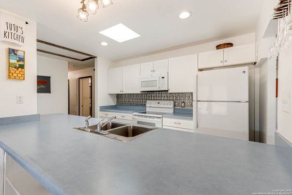 Interior, Kitchen, Recessed Lighting