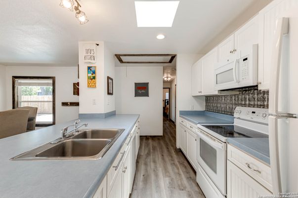 Interior, Kitchen, Recessed Lighting, Wood Texture Flooring