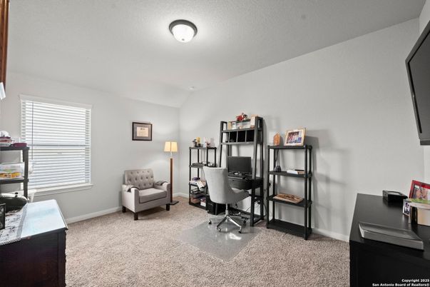 Home Office, Interior
