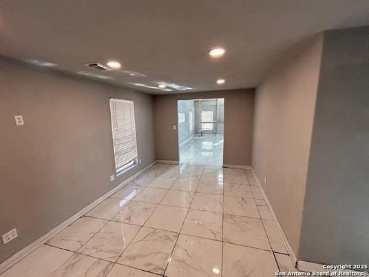 Empty room, Interior, Marble, Recessed Lighting