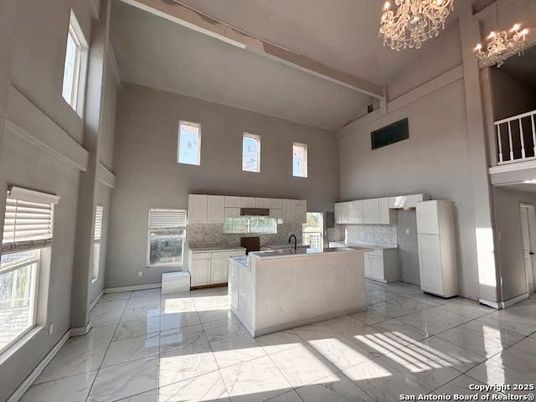 Chandelier, Interior, Kitchen, Marble