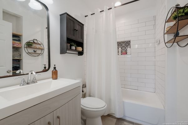 Bathroom, Interior