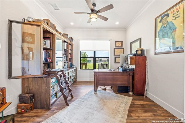 Home Office, Interior, Recessed Lighting, Wood Texture Flooring