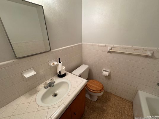 Bathroom, Interior, Tile Countertops