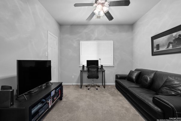 Home Office, Interior