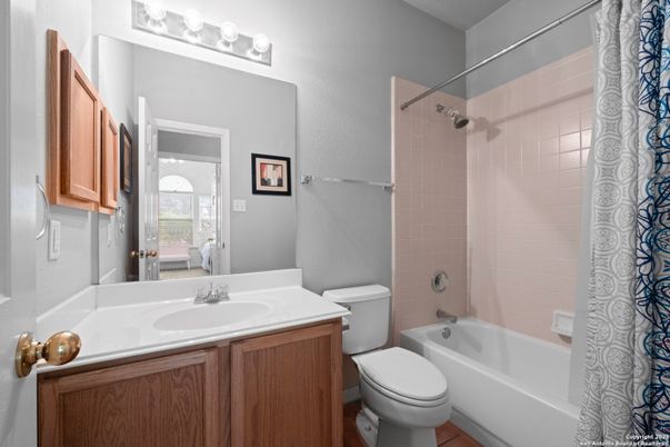 Bathroom, Interior