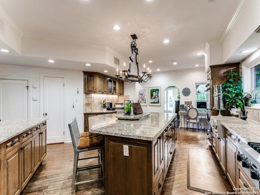 Chandelier, Dining room, Interior, Kitchen, Recessed Lighting, Wood Texture Flooring