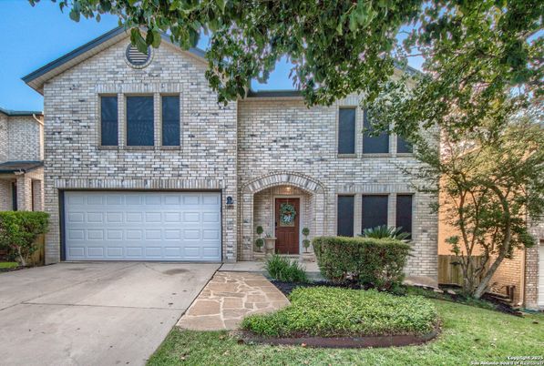 Attached, Exterior, Facade, Brick Facade, Brick Traditional