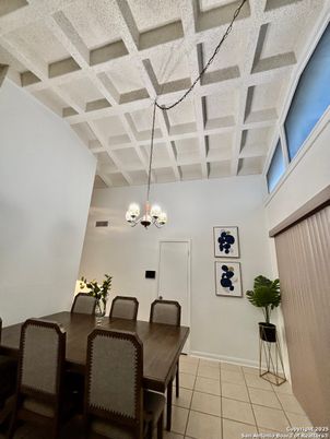 Chandelier, Dining room, Interior